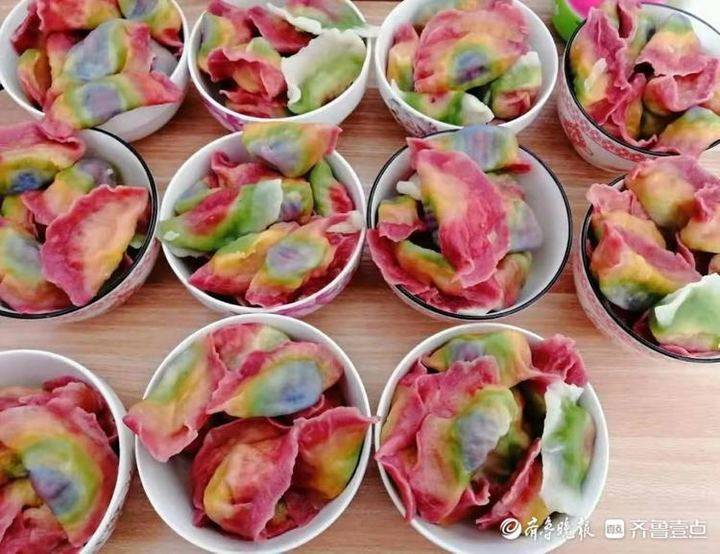 老吾老以及人之老,一千余名大学生志愿者为空巢老人送新春祝福休闲区蓝鸢梦想 - Www.slyday.coM 老吾老以及人之老,一千余名大学生志愿者为空巢老人送新春祝福休闲区蓝鸢梦想 - Www.slyday.coM