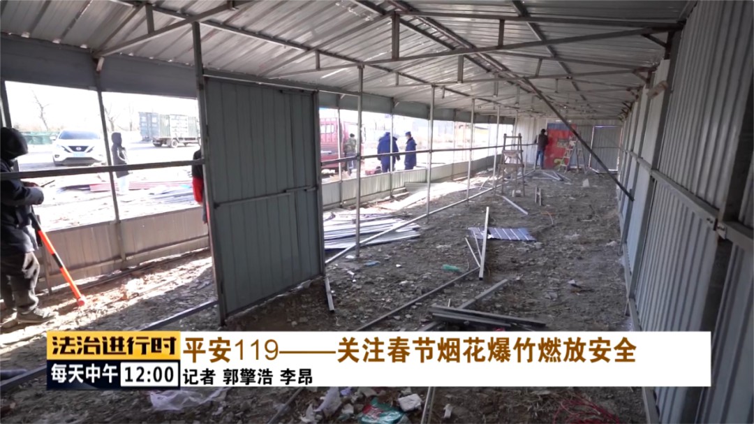 男孩将鞭炮扔进下水道,五个井盖瞬间炸飞!燃放烟花爆竹需谨慎休闲区蓝鸢梦想 - Www.slyday.coM 男孩将鞭炮扔进下水道,五个井盖瞬间炸飞!燃放烟花爆竹需谨慎休闲区蓝鸢梦想 - Www.slyday.coM