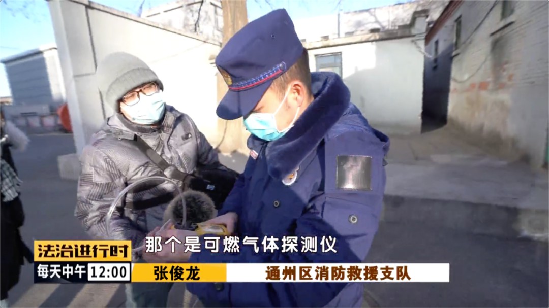 男孩将鞭炮扔进下水道,五个井盖瞬间炸飞!燃放烟花爆竹需谨慎休闲区蓝鸢梦想 - Www.slyday.coM 男孩将鞭炮扔进下水道,五个井盖瞬间炸飞!燃放烟花爆竹需谨慎休闲区蓝鸢梦想 - Www.slyday.coM