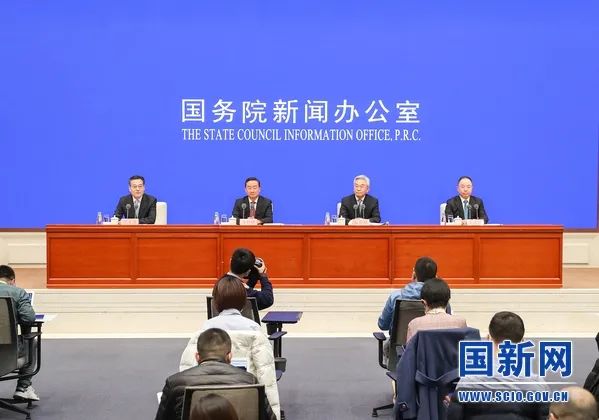 发布会现场 焦非 摄