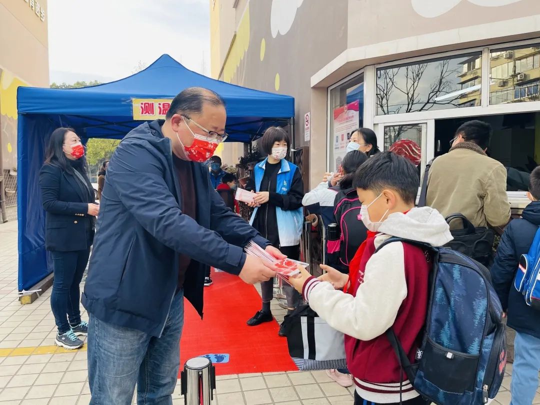 牛气冲天口罩  本文图片均为校方供图