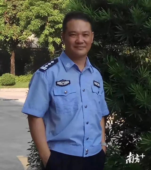 怎么当警察的教程 02f2-kkmphps2645847.jpg