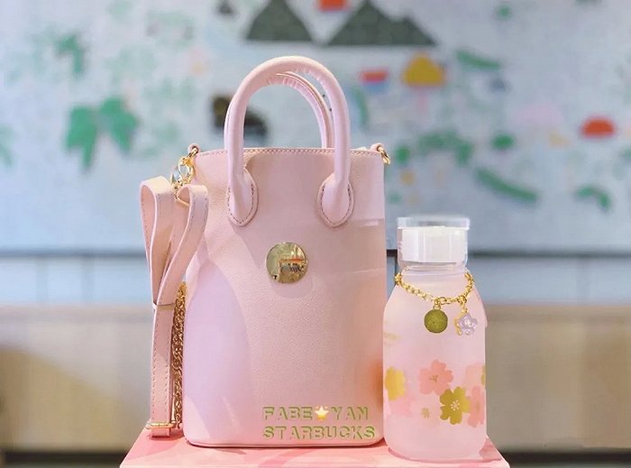 樱花款粉玻璃杯套装,图片来自星研所
