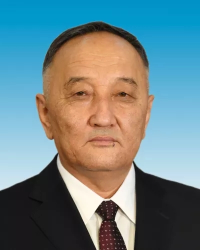 彭家瑞努热木斯玛依汗等四人补选为新疆政协副主席