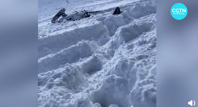 一男子拍逃命全过程（图）