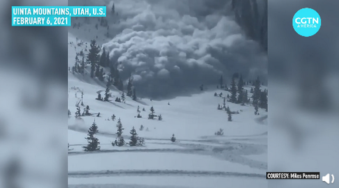 一男子拍逃命全过程（图）