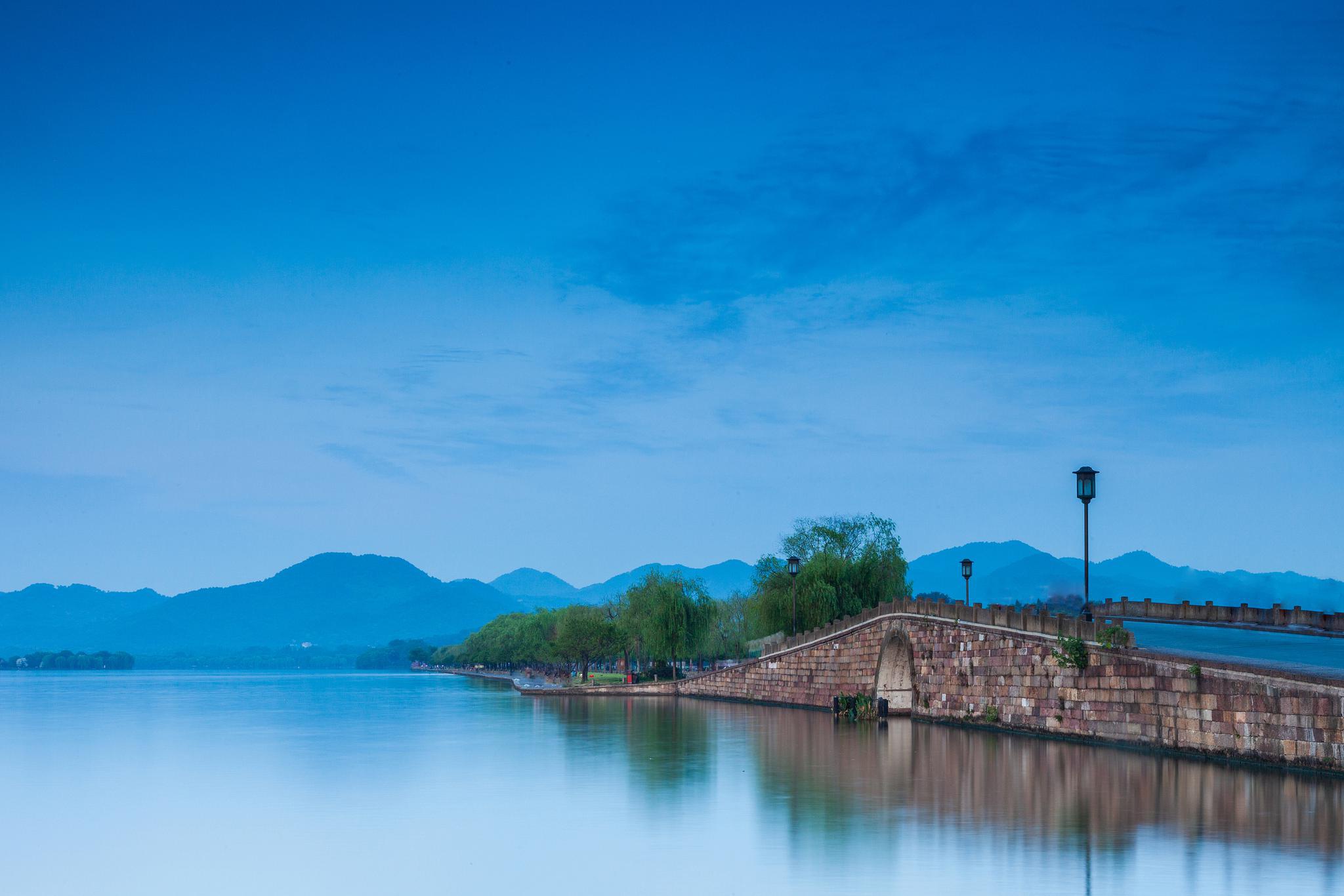 杭州最值得去的十大景点排行榜：西湖必选 - 国内旅游