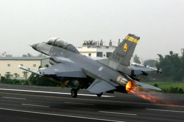 ▲资料图片:台军F-16战机起飞资料图。(美海军官网)