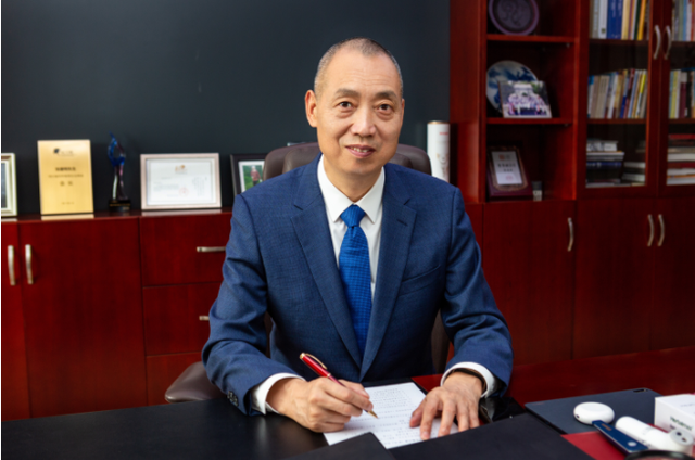 宇成集团董事长_董事长办公室图片(3)