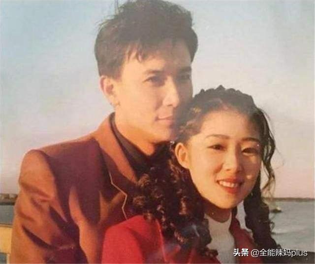 网友晒20年前后父母对比照,那些“神仙”颜值,惊艳了时光休闲区蓝鸢梦想 - Www.slyday.coM 网友晒20年前后父母对比照,那些“神仙”颜值,惊艳了时光休闲区蓝鸢梦想 - Www.slyday.coM