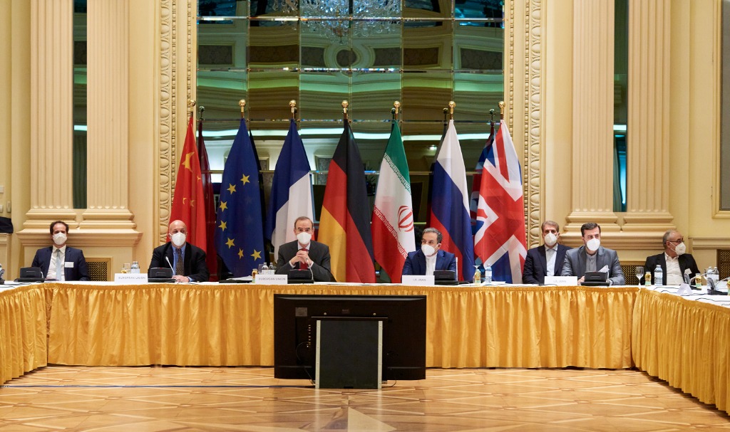 　　伊朗核问题全面协议相关方会议4月6日在奥地利首都维也纳举行，讨论美伊恢复履约问题。（新华社发，欧盟驻维也纳代表团供图）