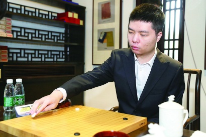 落子如飞"快刀"李钦诚速胜