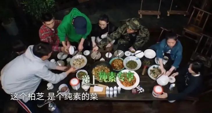 张柏芝脸肿的痛 我终于明白了