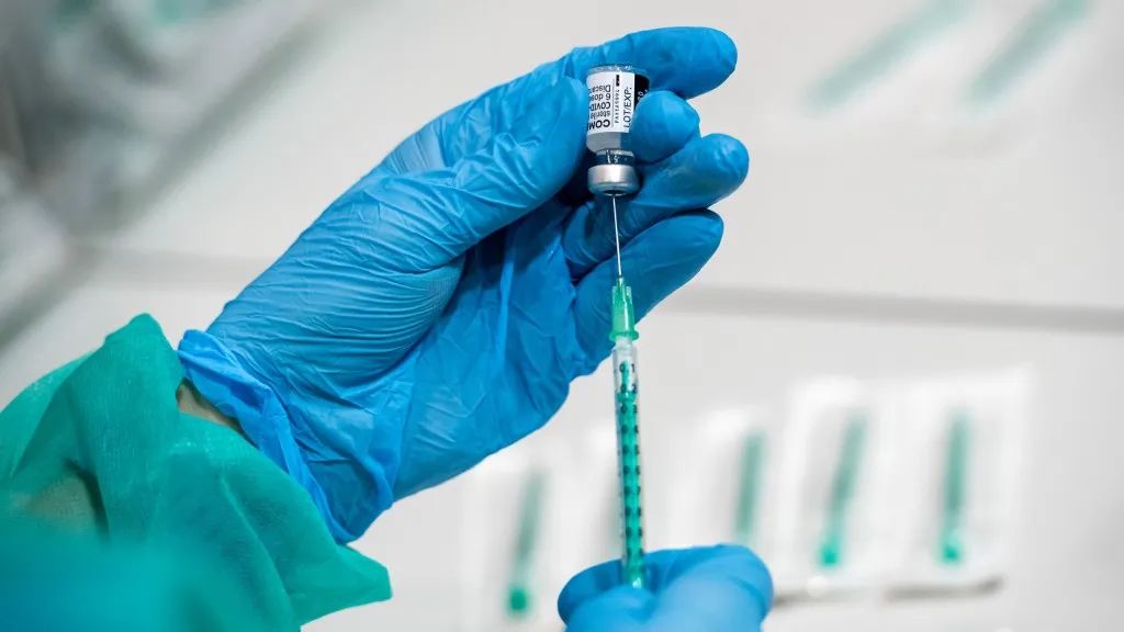 CDC:全美5800人完全接种疫苗后仍确诊新冠病毒休闲区蓝鸢梦想 - Www.slyday.coM CDC:全美5800人完全接种疫苗后仍确诊新冠病毒休闲区蓝鸢梦想 - Www.slyday.coM