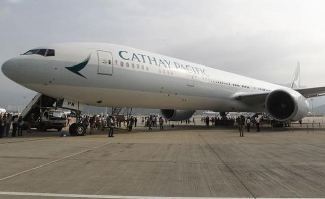 香港国泰航空3月载客量狂跌94% 日均乘客仅598人次
