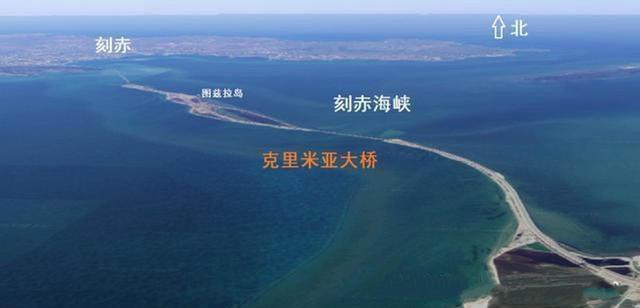 漆黑的夜晚乌克兰在克里米亚大桥附近耍花招俄海军毫不客气