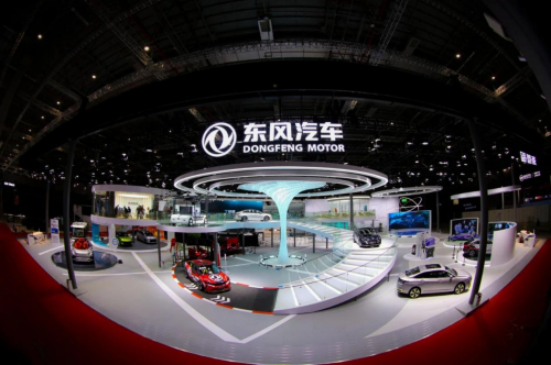 东风悦享携无人驾驶智慧巴士 陆空一体化解决方案亮相上海车展