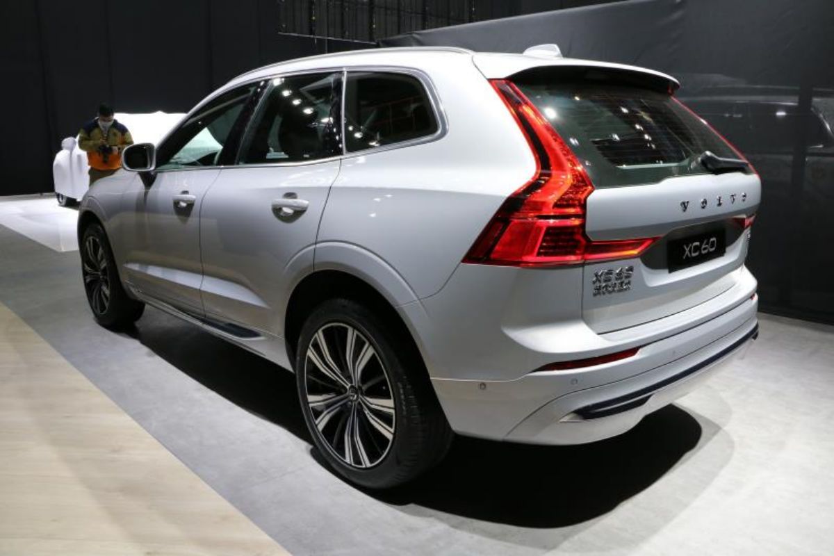 沃尔沃suvxc60新款,新款沃尔沃xc60 2021上海车展新款沃尔沃xc60正式亮相