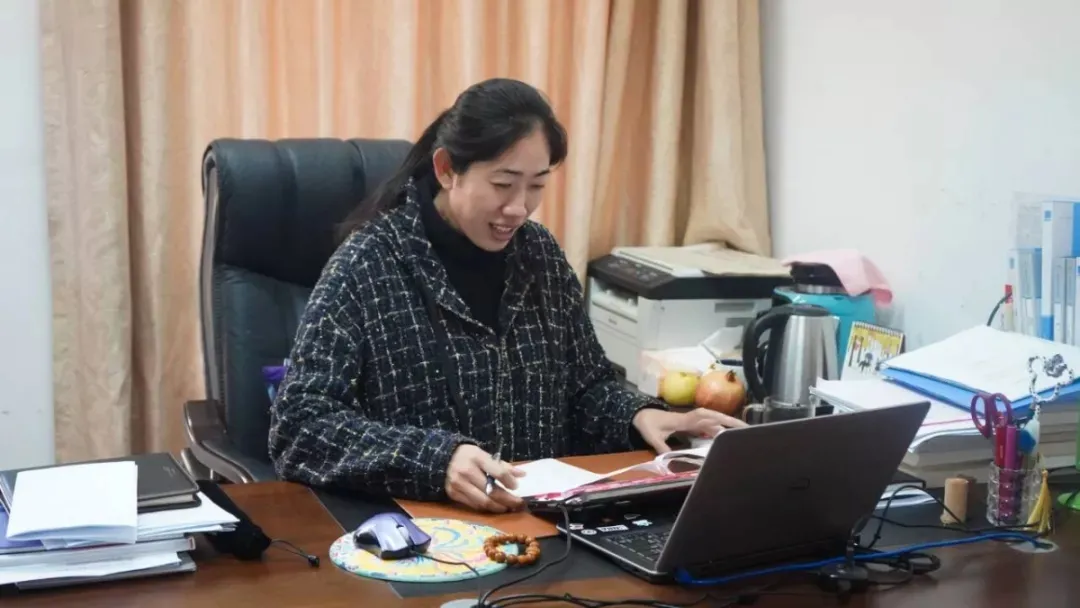 金紫薇如今的日常,图自江西师范大学