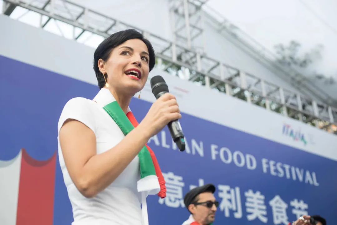 Lucia Pasqualini in GIADA