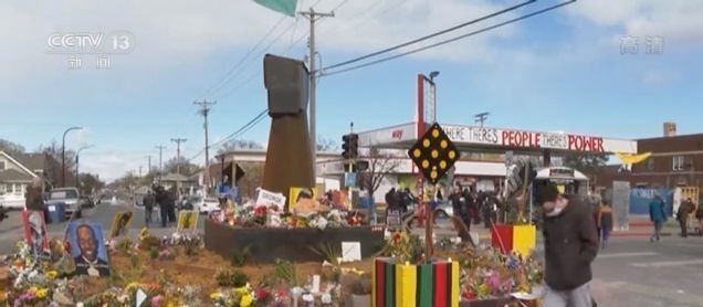 弗洛伊德案宣判次日 美国又一非裔男子遭警方暴力执法致死休闲区蓝鸢梦想 - Www.slyday.coM 弗洛伊德案宣判次日 美国又一非裔男子遭警方暴力执法致死休闲区蓝鸢梦想 - Www.slyday.coM