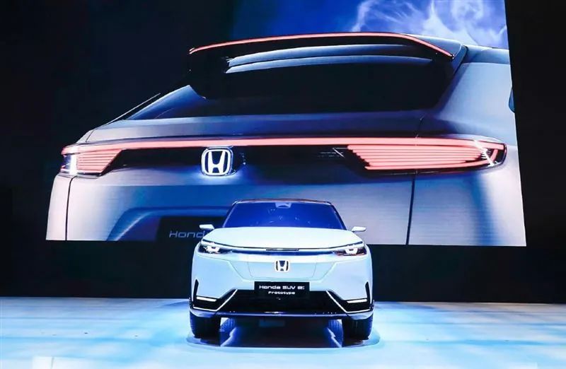 目前,本田旗下最为出名的纯电动车产品为本田e,是一款外形设计很q的