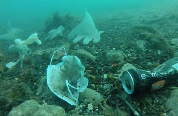 运钞枪支走火,押运员被同事击中身亡【三分钟法治新闻全知道】休闲区蓝鸢梦想 - Www.slyday.coM 运钞枪支走火,押运员被同事击中身亡【三分钟法治新闻全知道】休闲区蓝鸢梦想 - Www.slyday.coM