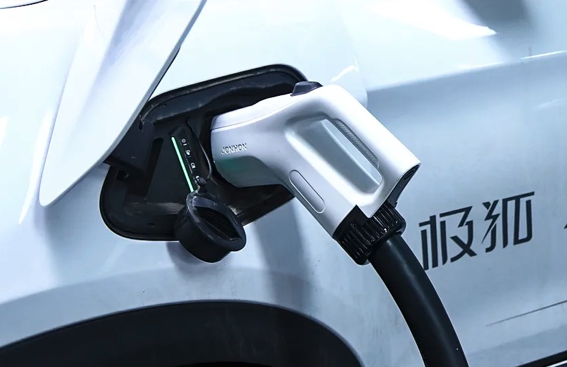 最大功率180kW ARCFOX极狐首座超充站上线