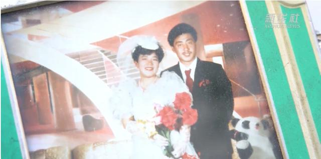 她30年没穿过裙子,只为他一句没兑现的承诺休闲区蓝鸢梦想 - Www.slyday.coM 她30年没穿过裙子,只为他一句没兑现的承诺休闲区蓝鸢梦想 - Www.slyday.coM