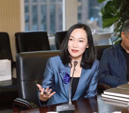 全球首例“特斯拉自动驾驶”致驾驶人死亡案原告律师发声：维权是为了让悲剧不再重演