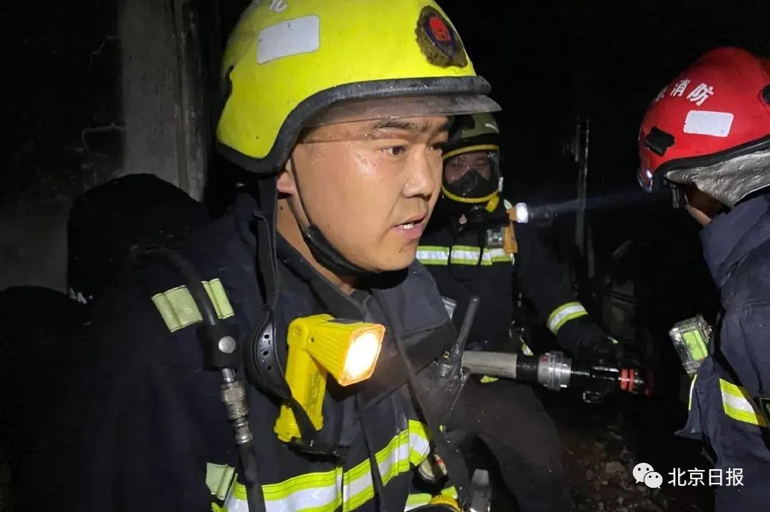 请记住这两张年轻帅气的脸!休闲区蓝鸢梦想 - Www.slyday.coM 请记住这两张年轻帅气的脸!休闲区蓝鸢梦想 - Www.slyday.coM