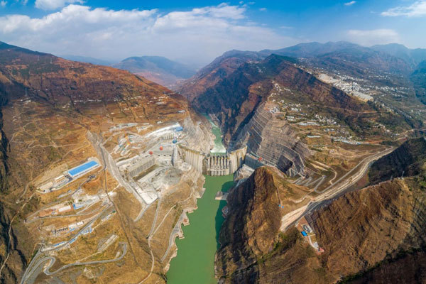 云南巧家白鹤滩水电站建设催生小城嬗变