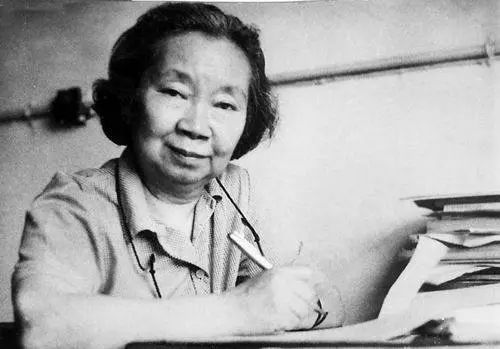 ▲新中国首位女校长、原复旦大学校长谢希德