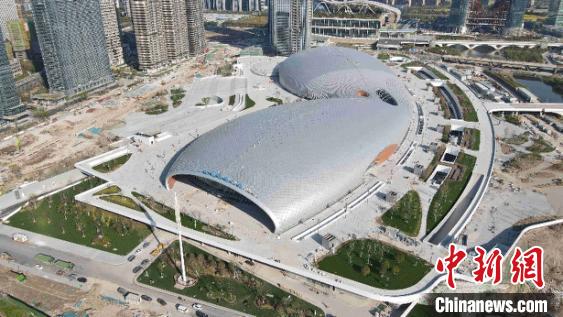 主体育馆和游泳馆。中建八局供图
