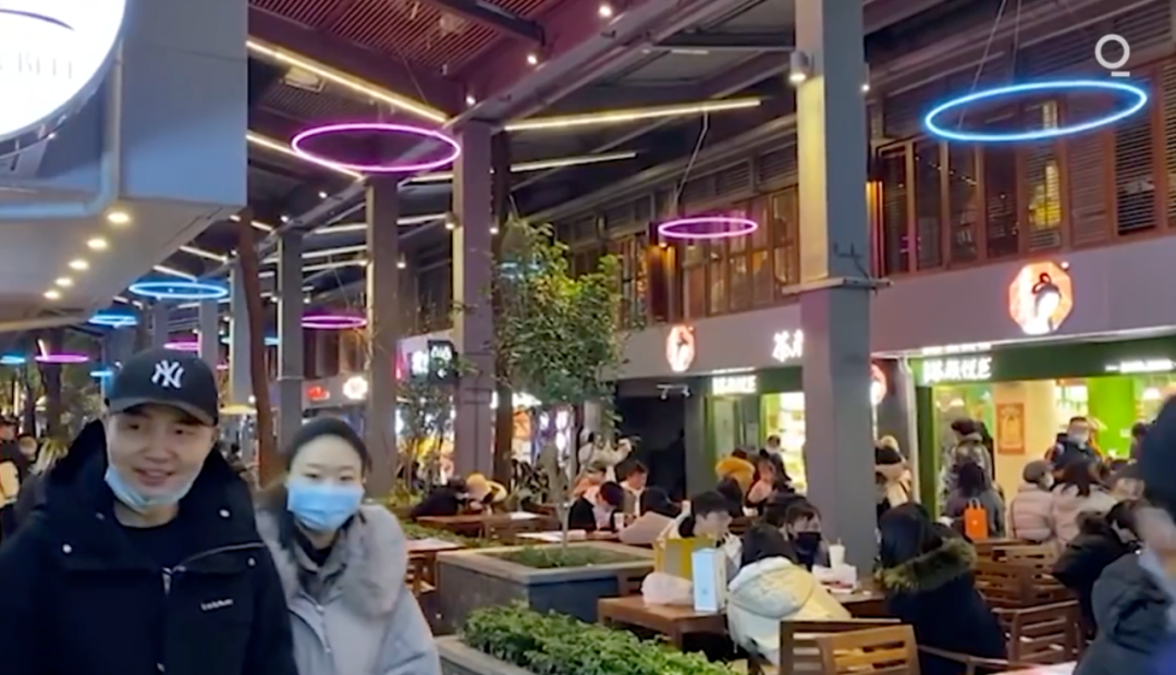 看到外媒镜头下如今的武汉,海外网友也感慨不已。