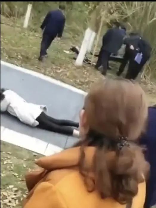 5岁男童掉入下水道,已失踪2天休闲区蓝鸢梦想 - Www.slyday.coM 5岁男童掉入下水道,已失踪2天休闲区蓝鸢梦想 - Www.slyday.coM