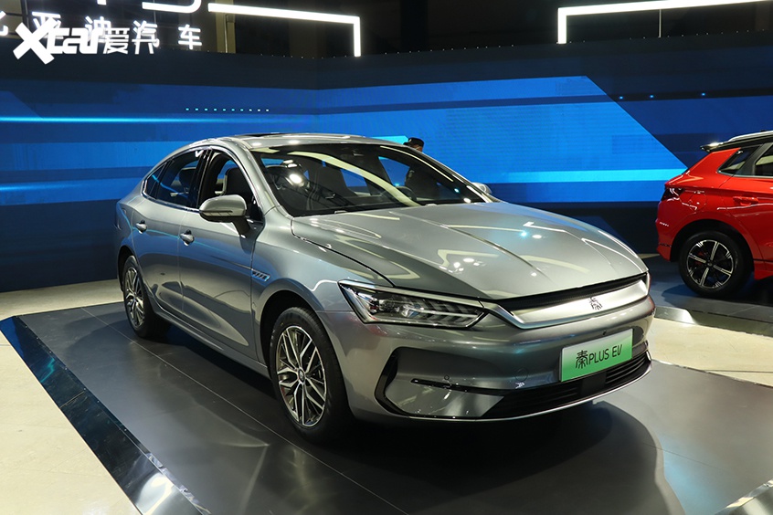 比亚迪 秦plus ev