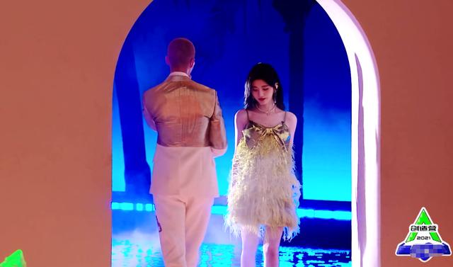 《创4》三公未播先火,赞多公主抱晓彤,米卡壁咚鞠婧祎画面绝了休闲区蓝鸢梦想 - Www.slyday.coM 《创4》三公未播先火,赞多公主抱晓彤,米卡壁咚鞠婧祎画面绝了休闲区蓝鸢梦想 - Www.slyday.coM