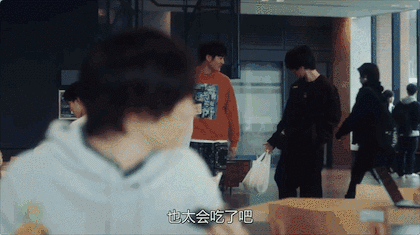 图片来源:网络   靠着这样的智慧,男主躲开了不少爱神的丘比特之箭