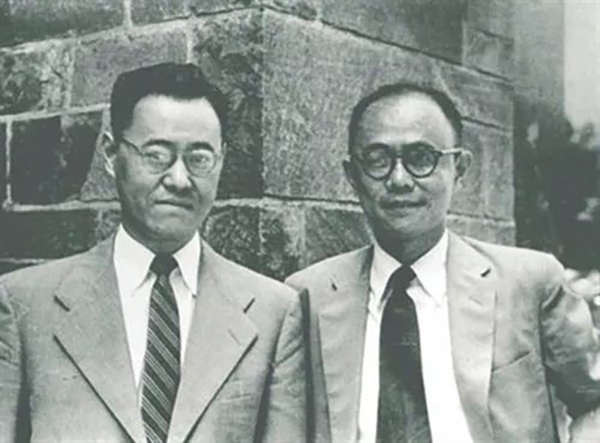 1955年的夏济安（右）、夏志清