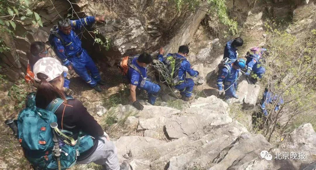 18小时救18人后救援队断水,驴友却烧水泡茶…休闲区蓝鸢梦想 - Www.slyday.coM 18小时救18人后救援队断水,驴友却烧水泡茶…休闲区蓝鸢梦想 - Www.slyday.coM