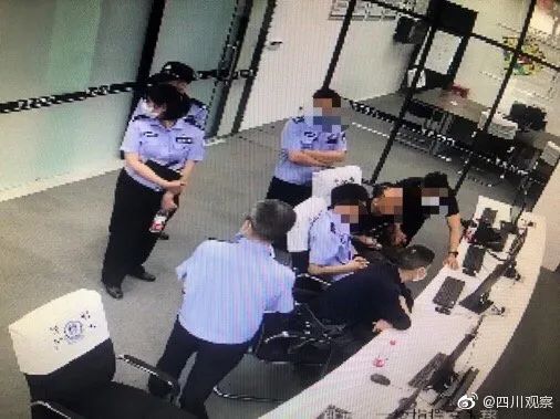 监控公开!还原成都49中学生坠亡事件休闲区蓝鸢梦想 - Www.slyday.coM 监控公开!还原成都49中学生坠亡事件休闲区蓝鸢梦想 - Www.slyday.coM