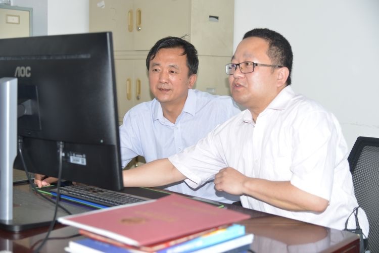 他们帮找了个平坦的地方!青岛科技大学团队为“天问一号”着陆火星导航休闲区蓝鸢梦想 - Www.slyday.coM 他们帮找了个平坦的地方!青岛科技大学团队为“天问一号”着陆火星导航休闲区蓝鸢梦想 - Www.slyday.coM