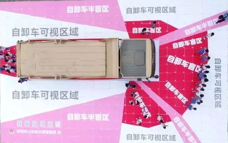 贵阳一男子闯红灯被撞飞!交警一查:他闯红灯已被罚7次……休闲区蓝鸢梦想 - Www.slyday.coM 贵阳一男子闯红灯被撞飞!交警一查:他闯红灯已被罚7次……休闲区蓝鸢梦想 - Www.slyday.coM