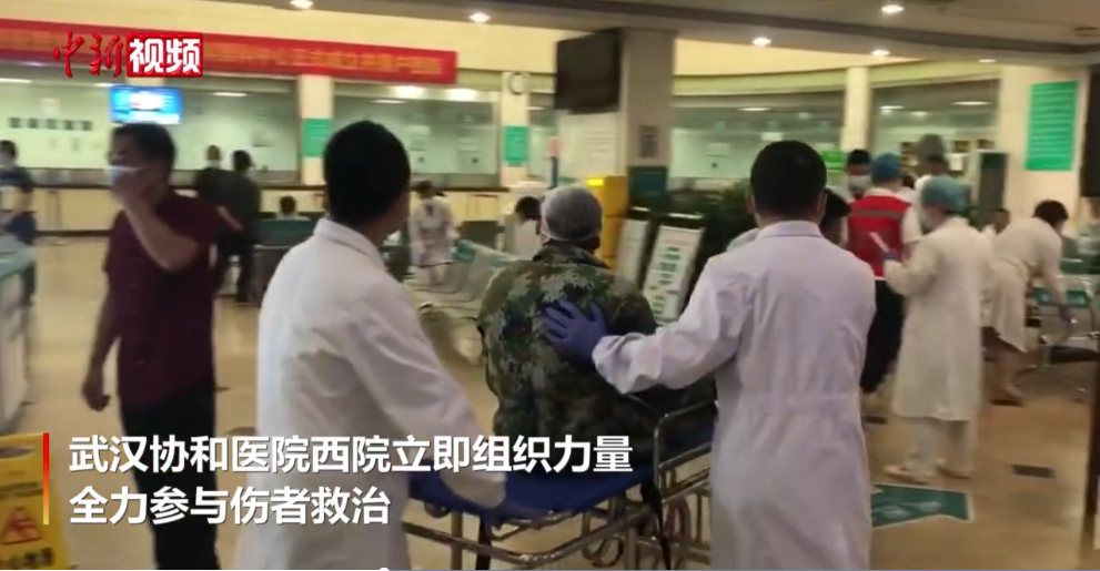 已致12死! 武汉苏州遭龙卷风袭击,亲历者:天花板一块块往下掉(视频)休闲区蓝鸢梦想 - Www.slyday.coM 已致12死! 武汉苏州遭龙卷风袭击,亲历者:天花板一块块往下掉(视频)休闲区蓝鸢梦想 - Www.slyday.coM