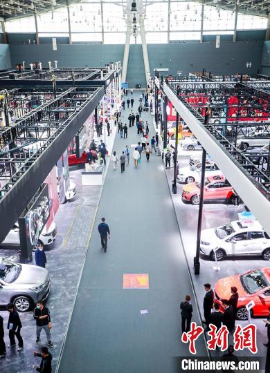 驱动时代智联未来 海内外智能汽车汇聚河北