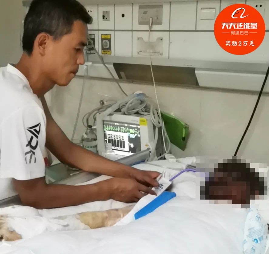 这一幕全网泪奔!90岁老人对着遗像亲吻,竟因为…休闲区蓝鸢梦想 - Www.slyday.coM 这一幕全网泪奔!90岁老人对着遗像亲吻,竟因为…休闲区蓝鸢梦想 - Www.slyday.coM