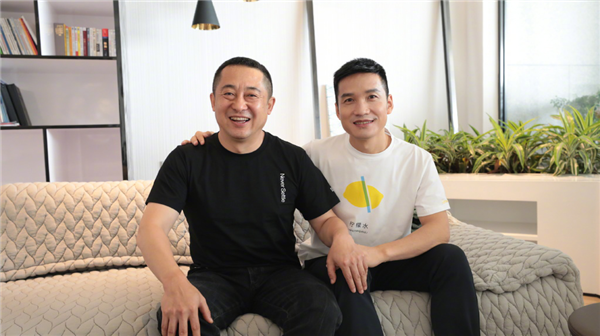 华为荣耀前副总裁李开新入职一加科技:目标千万销量休闲区蓝鸢梦想 - Www.slyday.coM 华为荣耀前副总裁李开新入职一加科技:目标千万销量休闲区蓝鸢梦想 - Www.slyday.coM