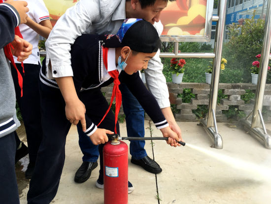 爆炸瞬间：啪啪网网站使用指南 2025年实测技巧与避坑方法