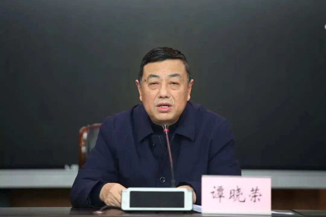 重庆政法委原副书记主动投案，被双开|重庆市
